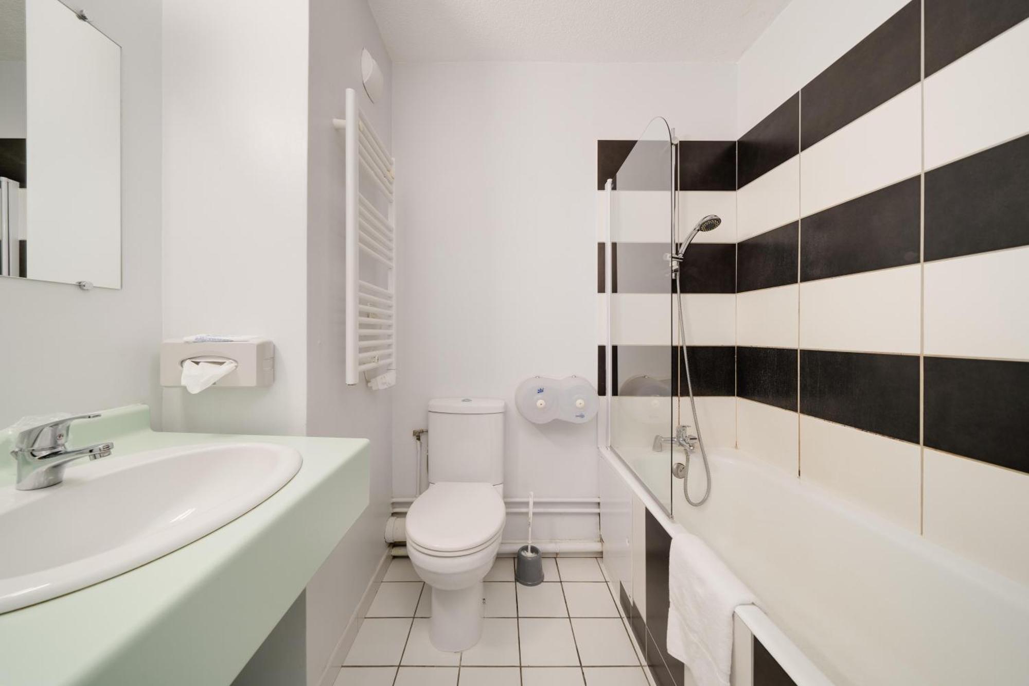 Hotel Acacia Nancy Sud Luneville Moncel-les-Luneville Екстер'єр фото