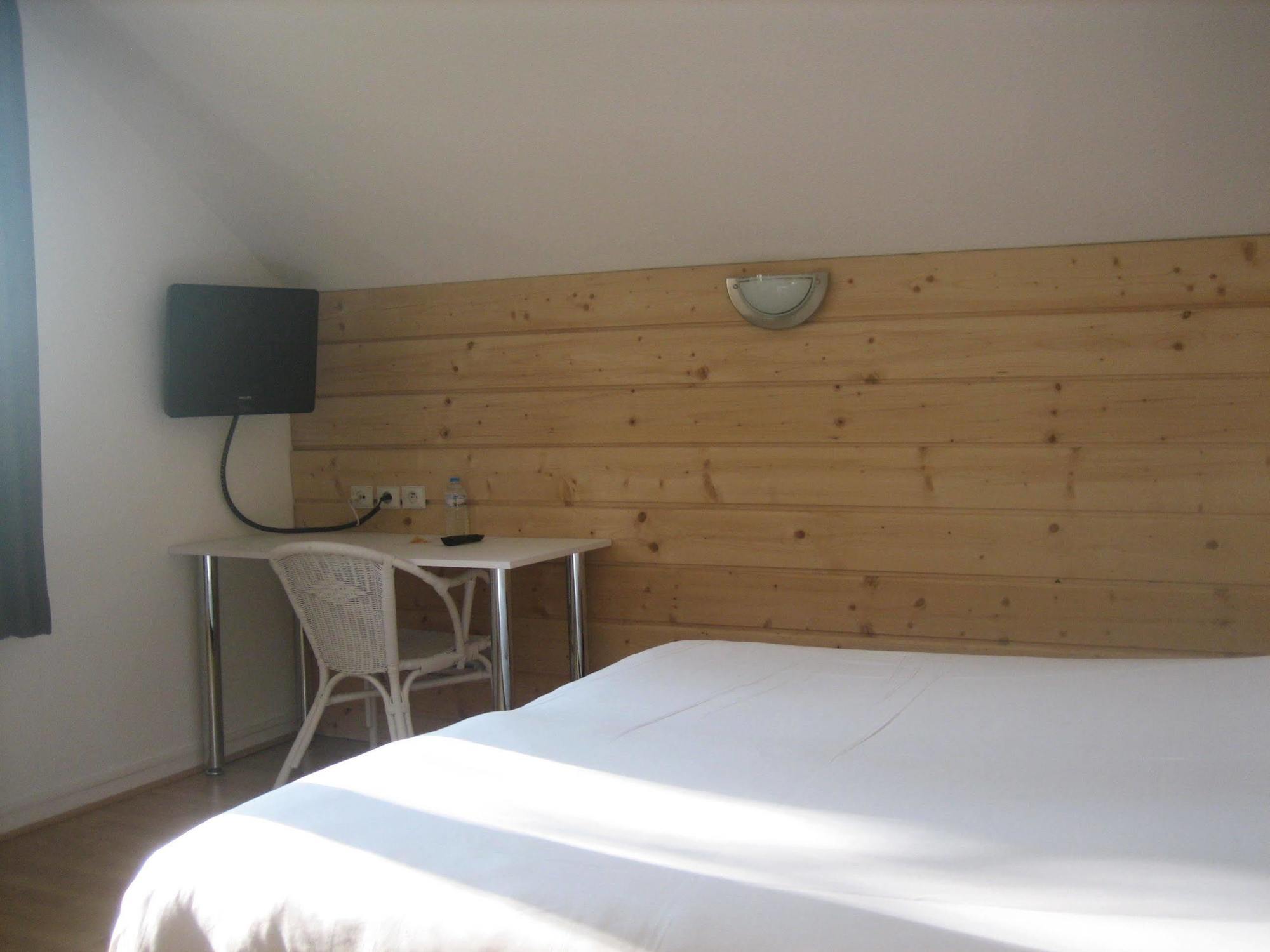 Hotel Acacia Nancy Sud Luneville Moncel-les-Luneville Екстер'єр фото